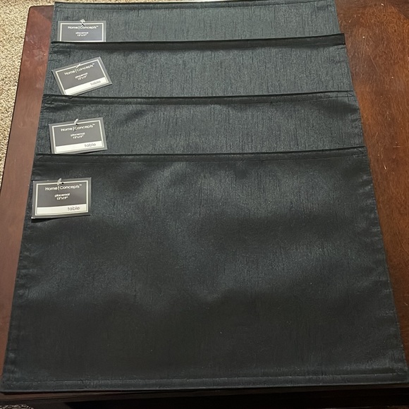 4~Black Rectangular Placemats 100%Polyester 13” x 19” - Picture 3 of 8